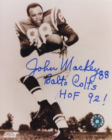 John Mackey Signed Colts B&W Catching Ball Pose 8x10 Photo w/Balto Colts, HOF'92